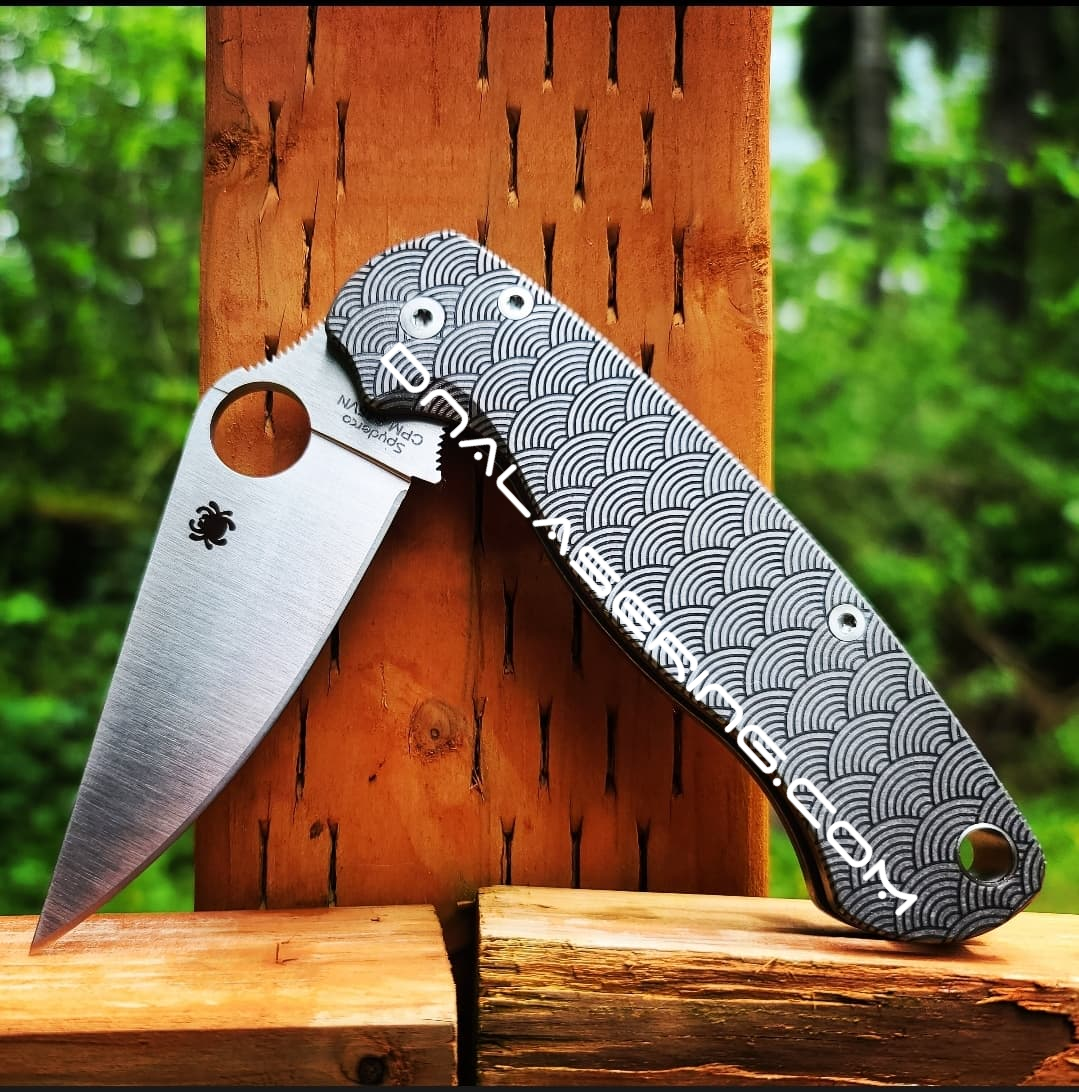 Seigaiha Pattern – Spyderco PM2 TI – Fiber Laser Deep Engraved – PM2  Titanium Knife Scales – EDC Gear – Knife & Hardware Optional – DNA LASERING