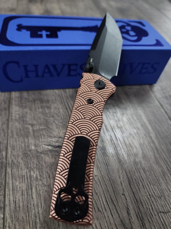 Chaves Redencion Street - Seigaiha Waves Relief Laser Engraved Copper Scales - Complete Knife - Black Elmax Blade - New In Box - Image 4