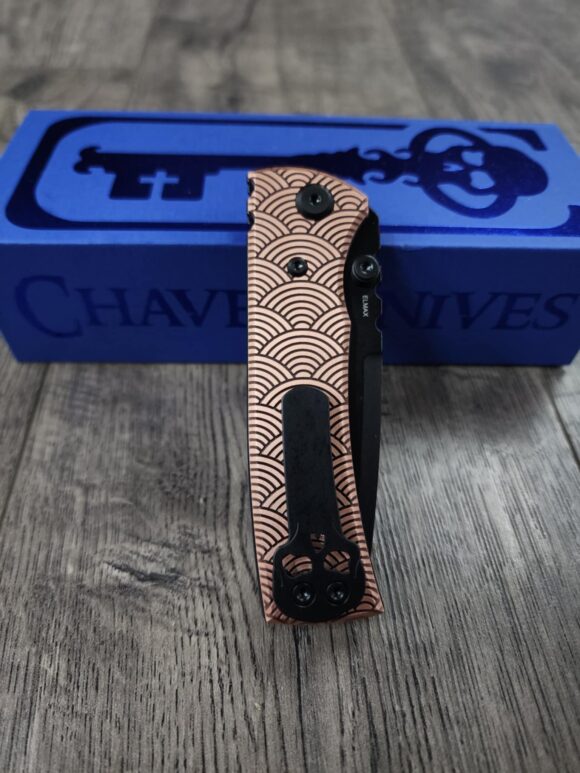 Chaves Redencion Street - Seigaiha Waves Relief Laser Engraved Copper Scales - Complete Knife - Black Elmax Blade - New In Box - Image 5